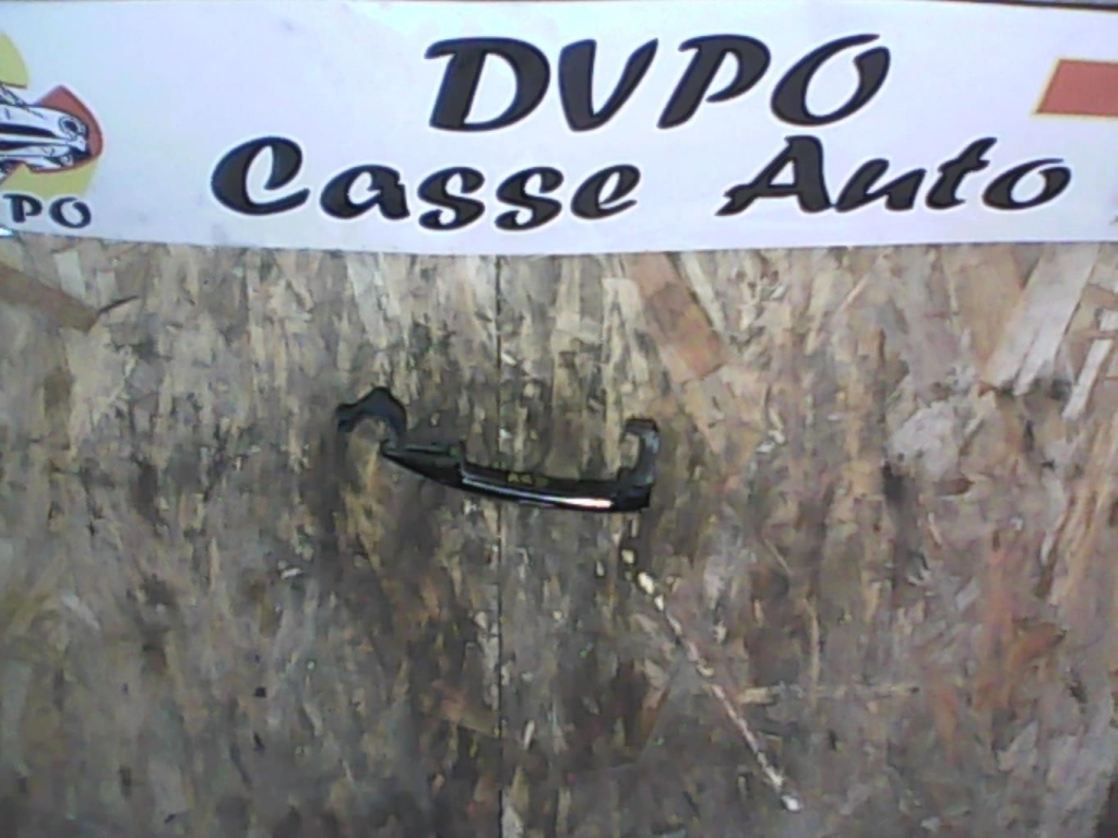 Poignee porte arriere droit
