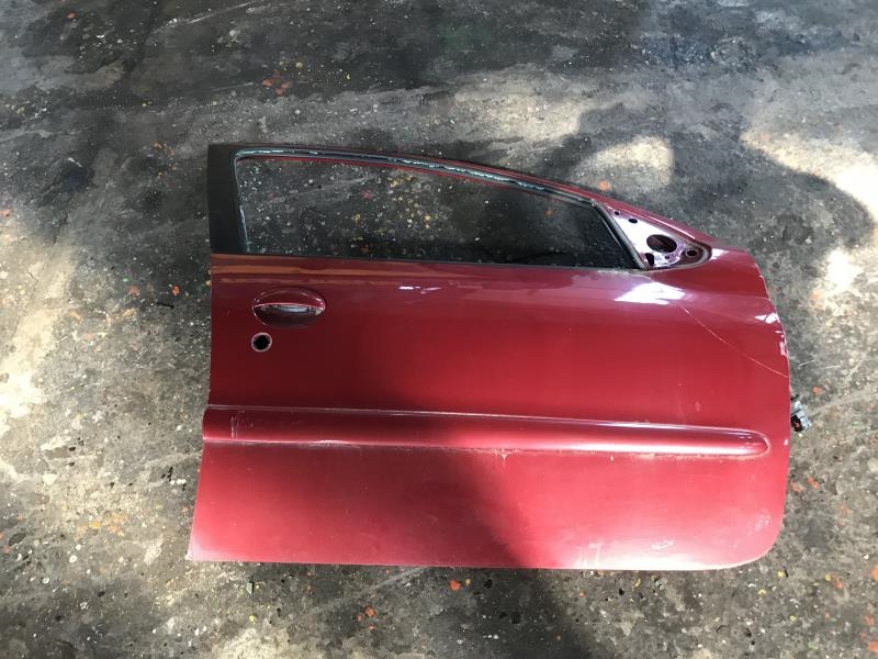 Porte avant droit