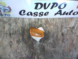 Gruppo ottico anteriore secondario sinistro (luci)(freccia)
