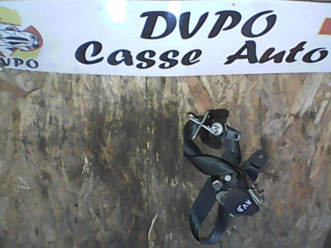 Cinturón de seguridad delantero derecho