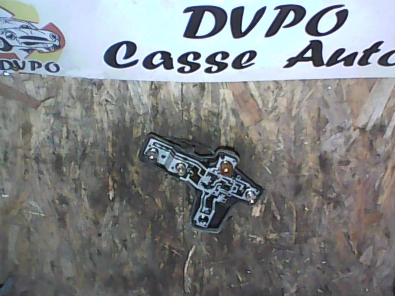 Base portalampade fanale posteriore sinistro