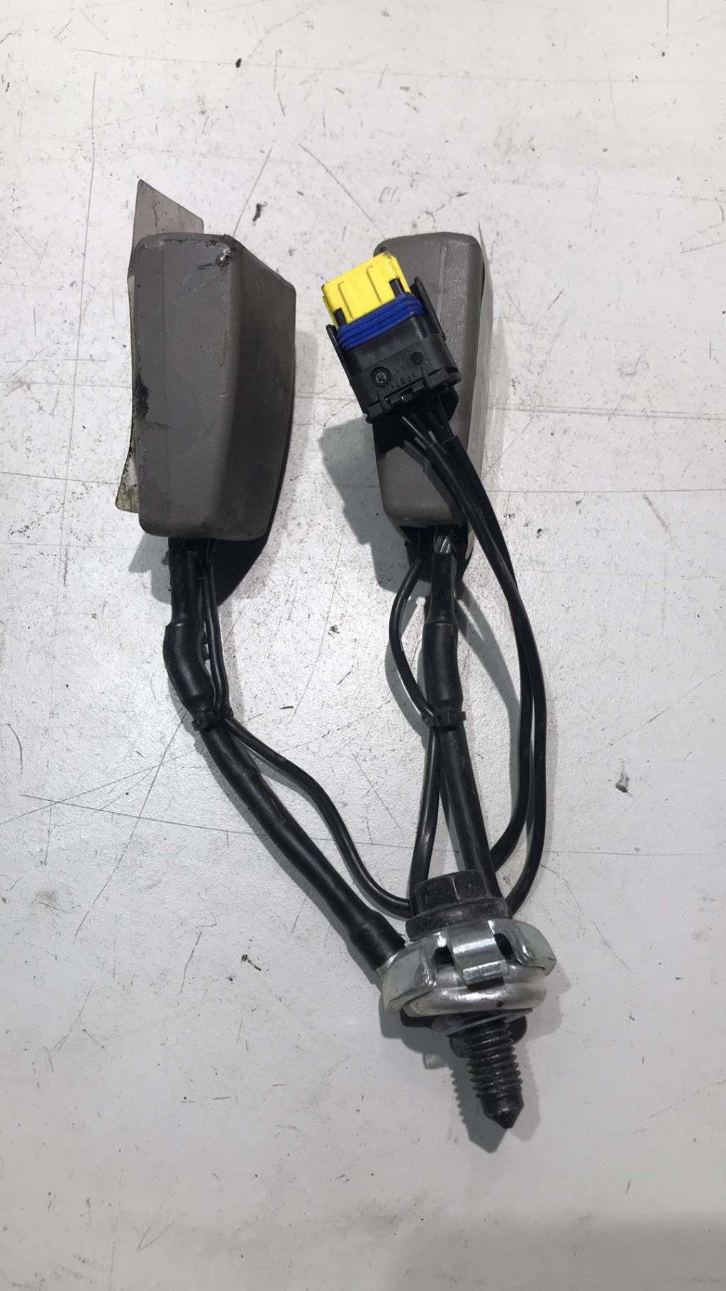 Aggancio cintura sicurezza posteriore centrale CITROEN C5 1 PHASE 2 Gasolina - 1