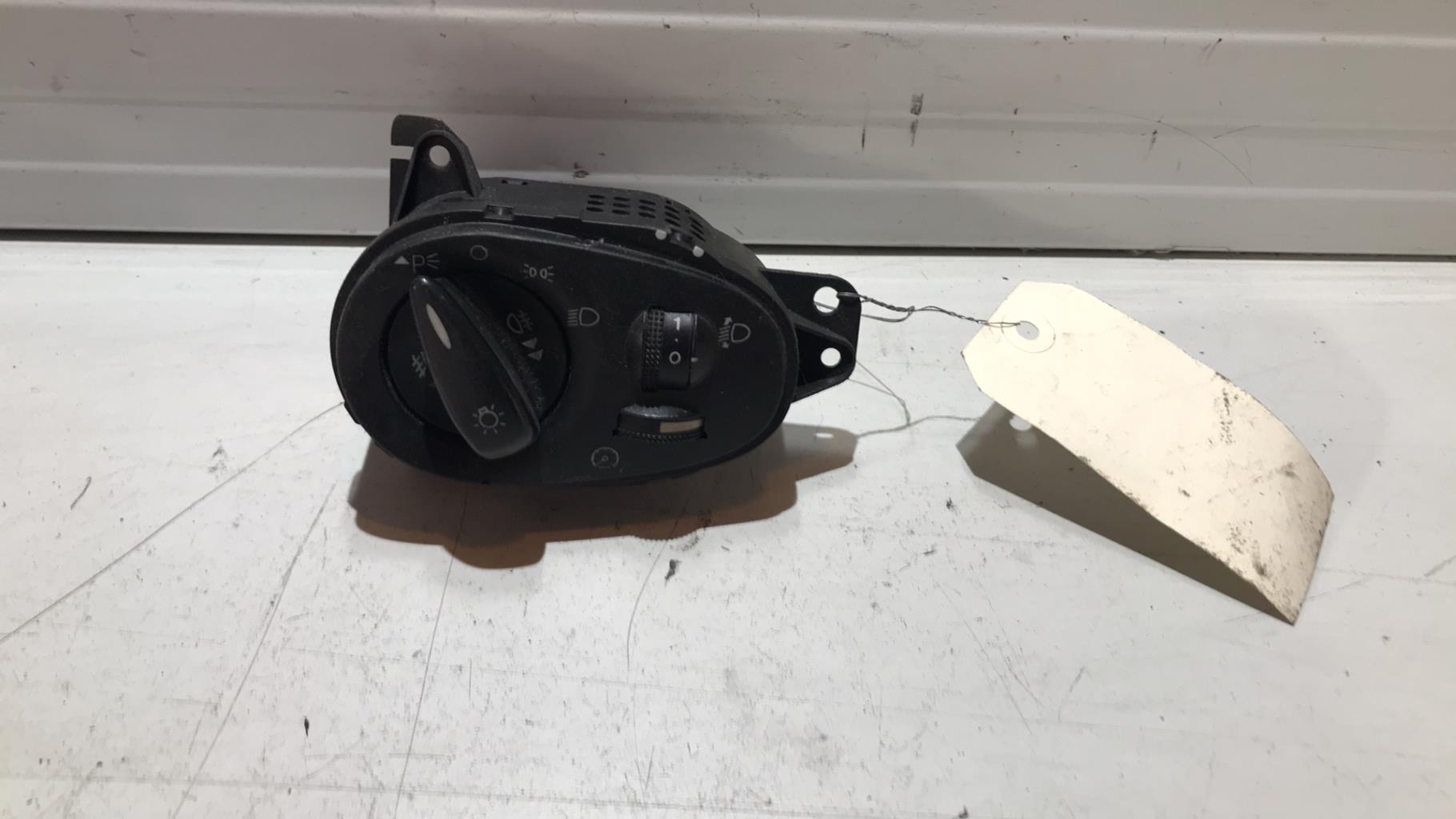 Commande de phare FORD FOCUS 1 Diesel - 1