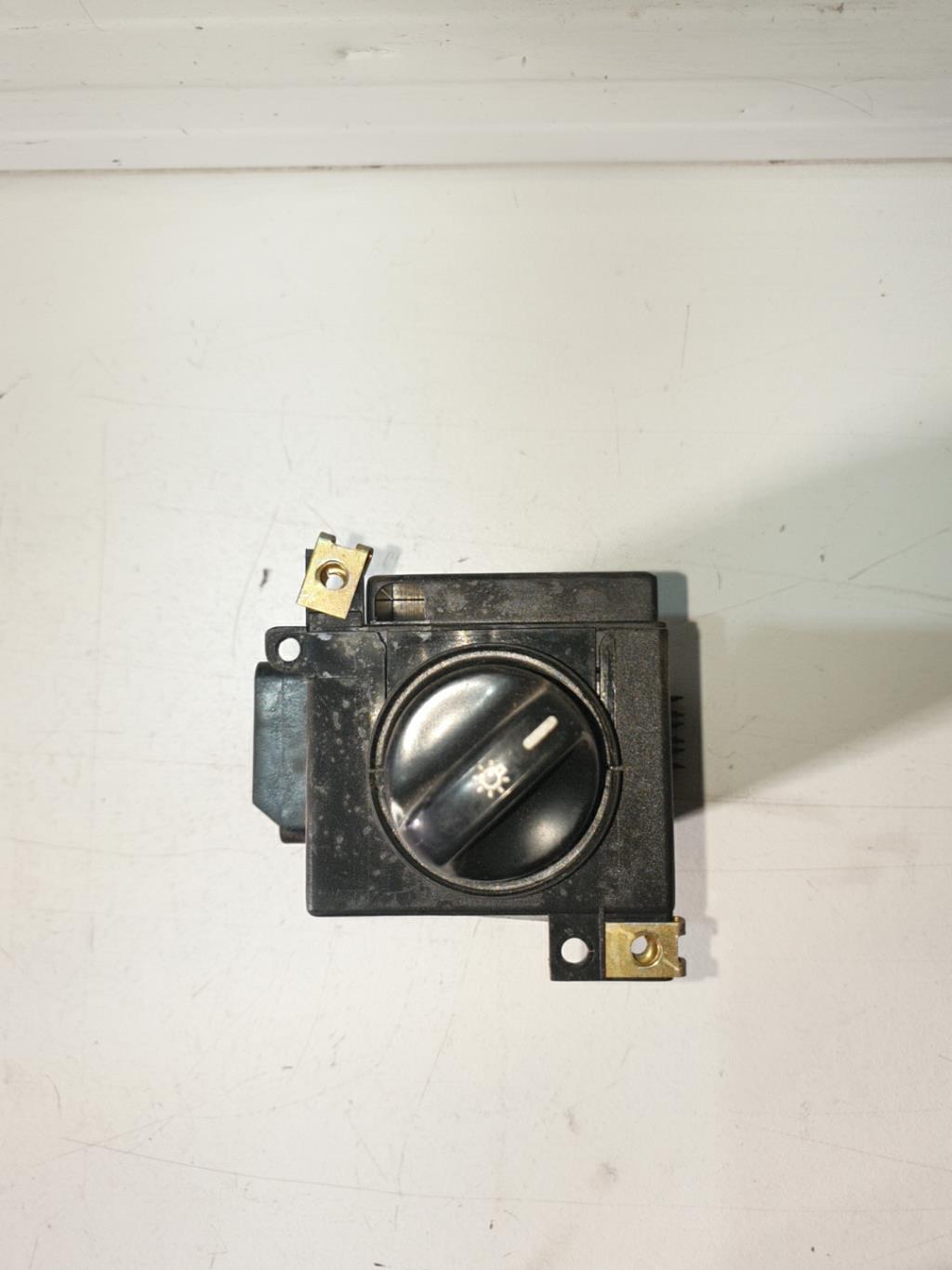 Commande de phare MERCEDES CLASSE A 168 PHASE 1 Diesel - 1