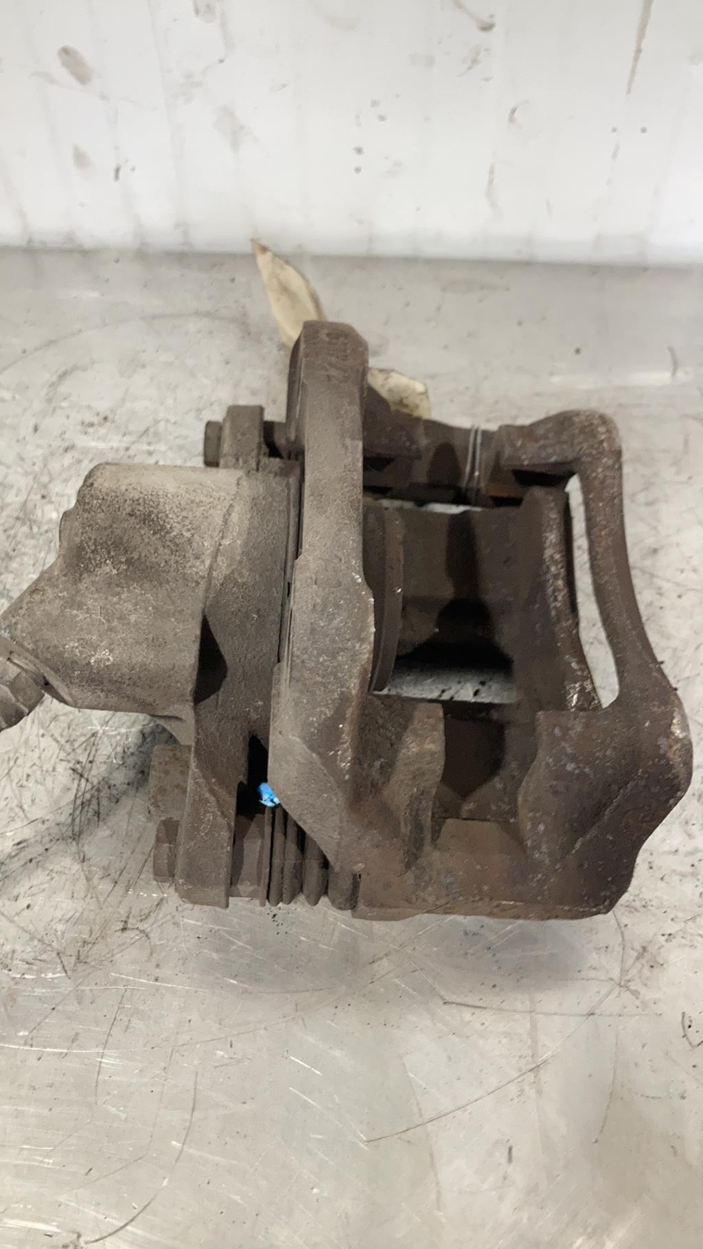Etrier avant gauche (freinage) RENAULT CLIO 1 PHASE 3 Diesel - 1