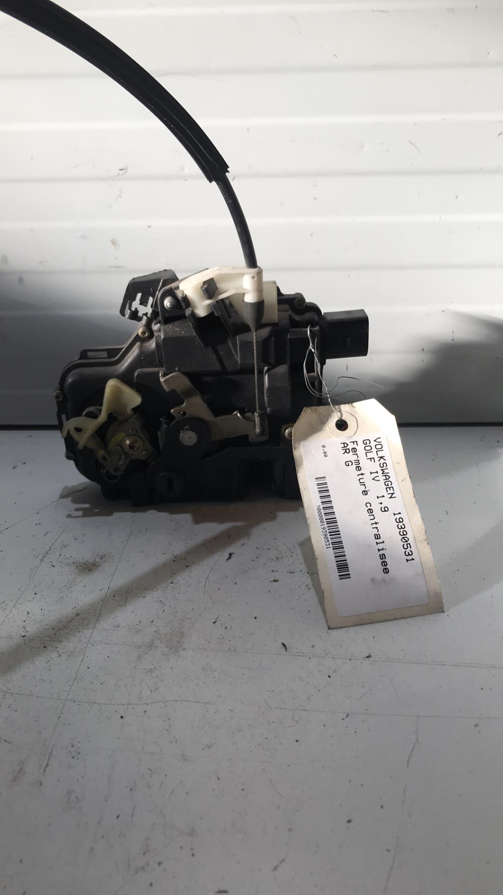 Chiusura centralizzata posteriore sinistra VOLKSWAGEN GOLF 4 Diésel - 1