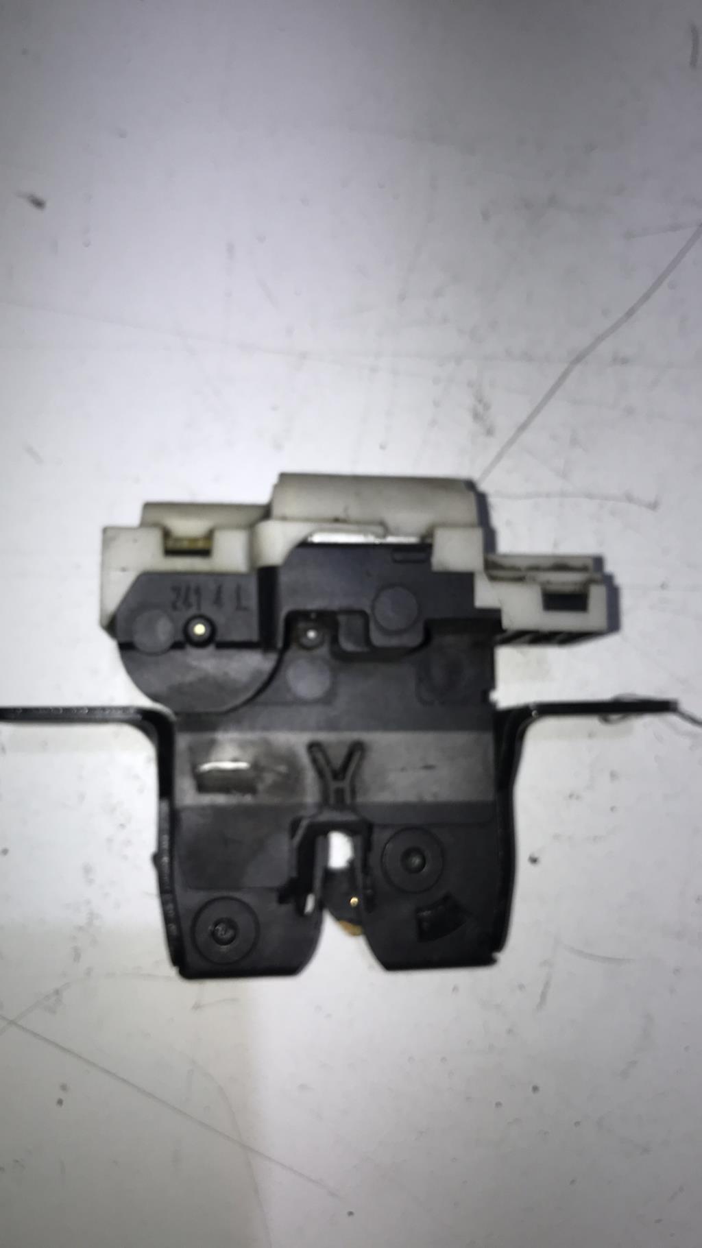 Chiusura centralizzata bagagliaio RENAULT MEGANE 2 PHASE 1 Diésel - 1