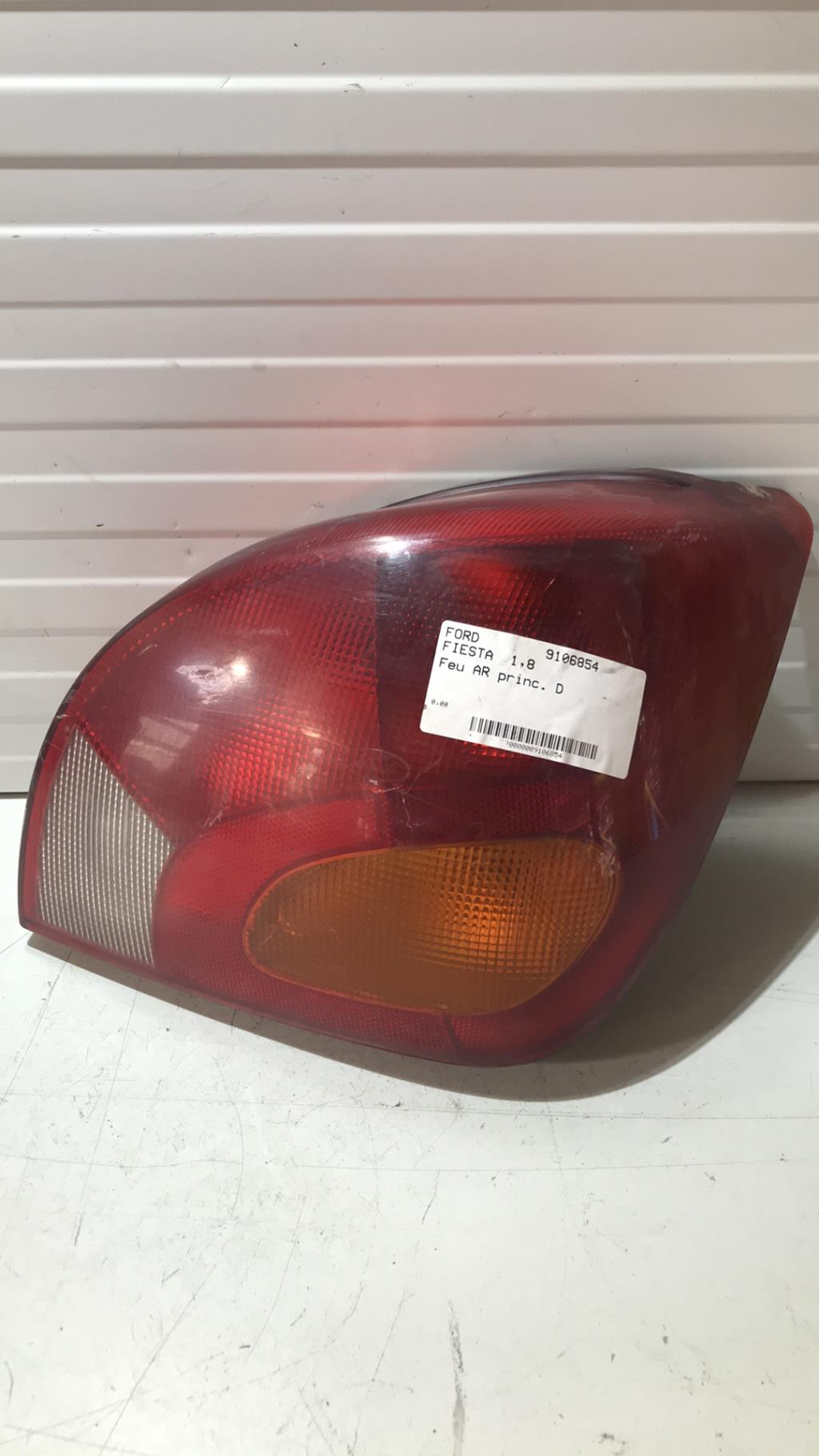 Fanale posteriore principale destro (luci) FORD FIESTA 4 PHASE 1 Diésel - 1