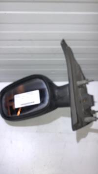 Retrovisor izquierdo