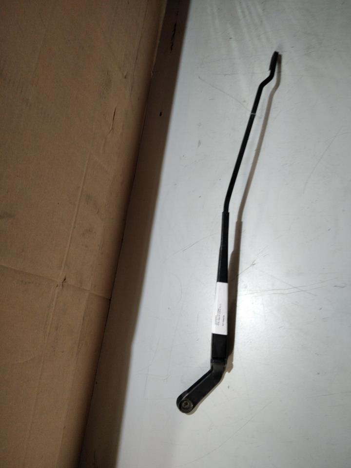Braccio tergicristallo anteriore destro VOLKSWAGEN GOLF 4 Diésel - 1