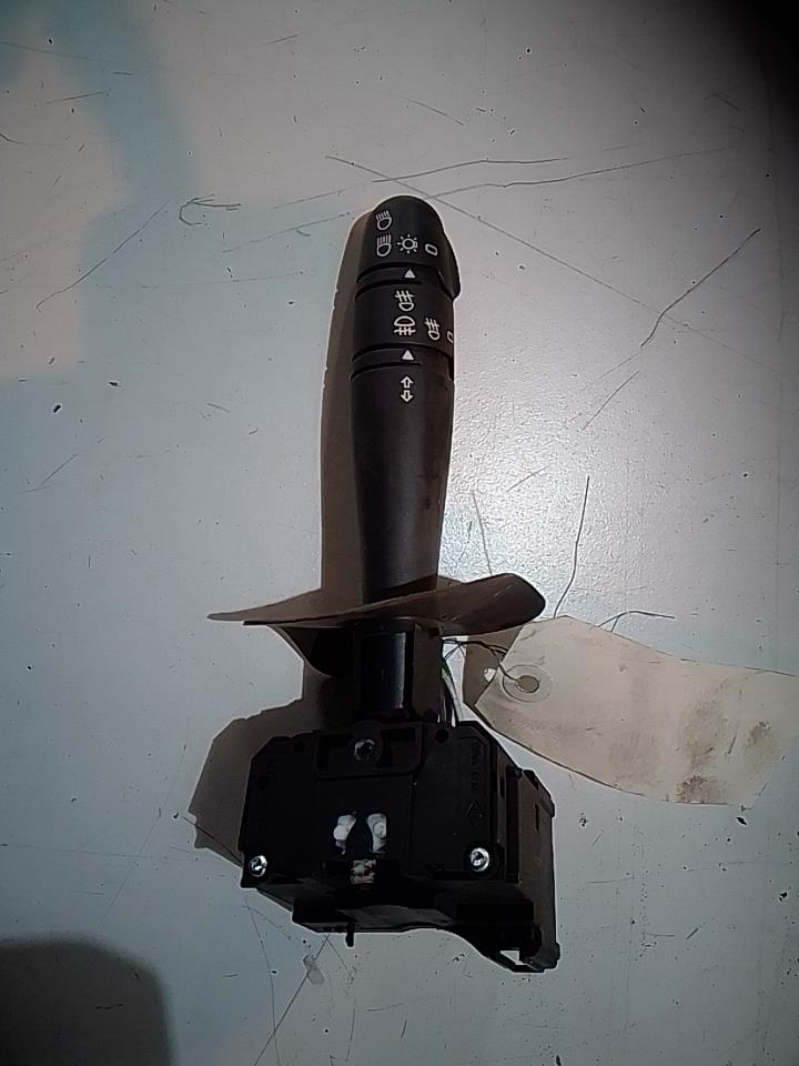 Commodo phare RENAULT CLIO 2 PHASE 2 Essence - 1