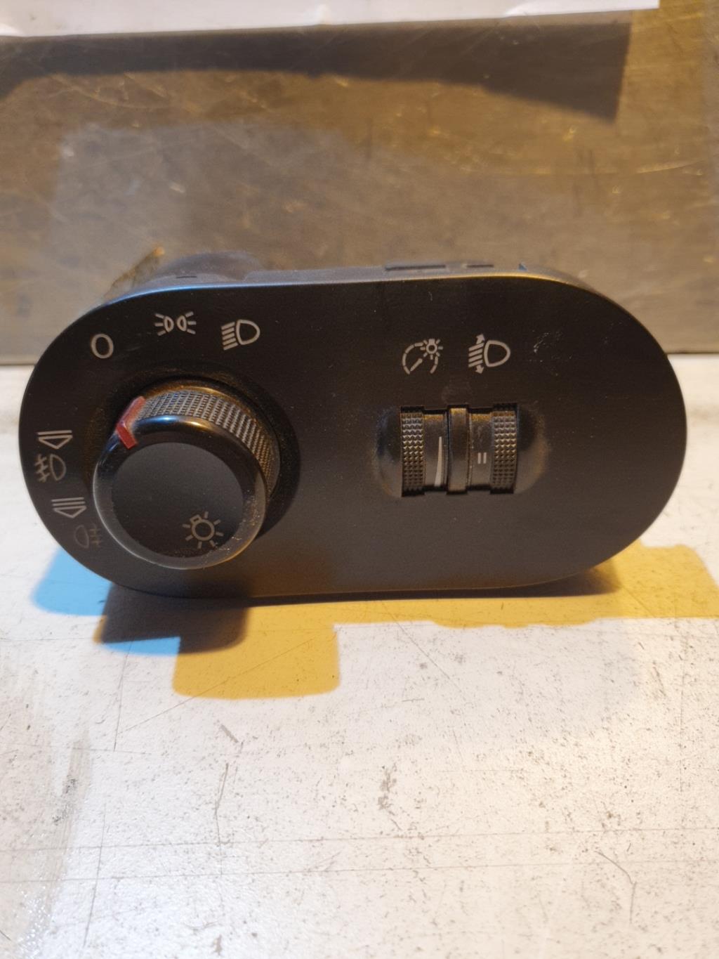 Commande de phare SEAT IBIZA 3 PHASE 1 Diesel - 1