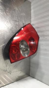 Fanale posteriore principale sinistro (luci)
