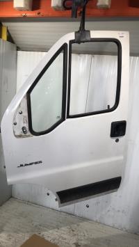 Porte avant gauche