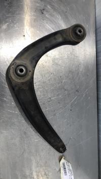 Triangle inferieur avant gauche