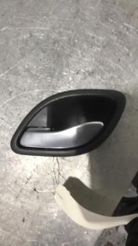 Poignee interieur avant gauche