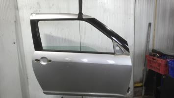 Porte avant droit