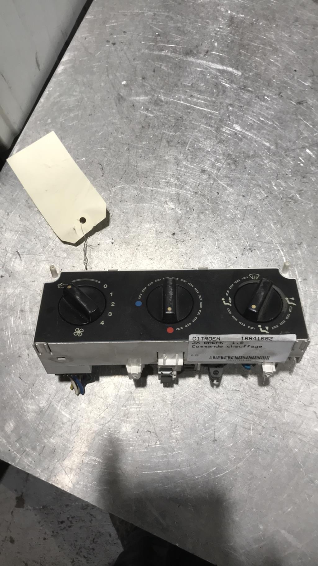 Commande chauffage CITROEN ZX PHASE 2 BREAK Diesel - 1