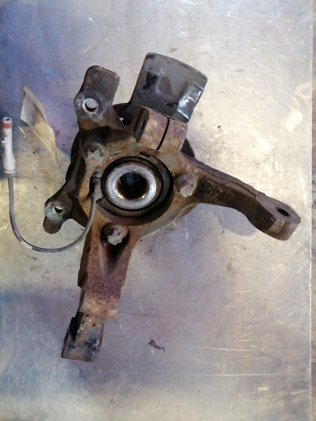 Fusee avant gauche OPEL ASTRA H PHASE 1 Diesel - 1