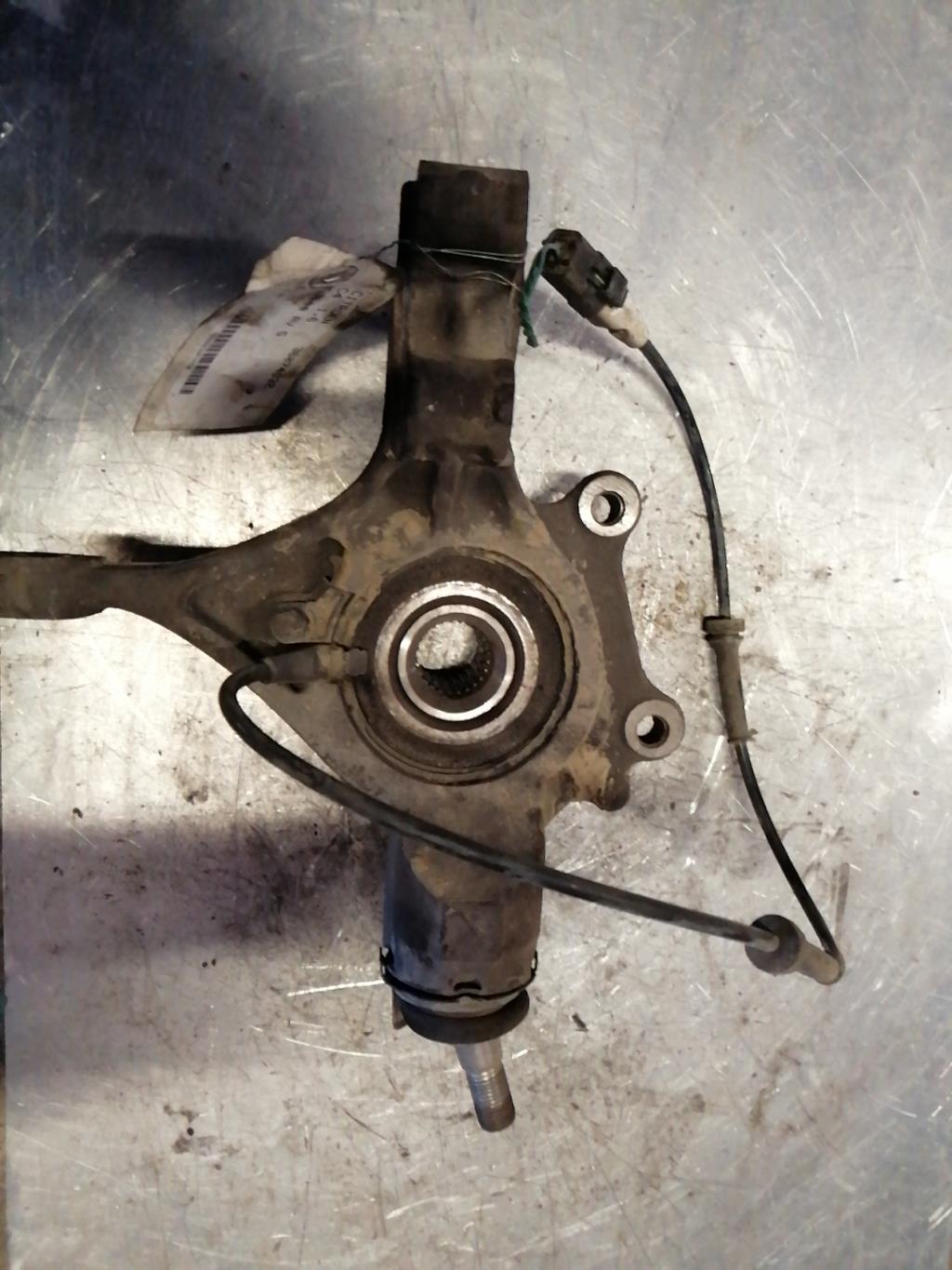 Fusee avant gauche CITROEN C4 1 PHASE 1 Diesel - 1