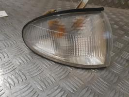 Optique avant secondaire droit (feux)(clignotant)