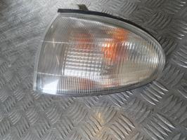 Optique avant secondaire gauche (feux)(clignotant)