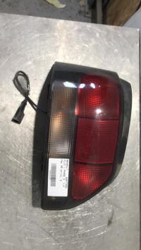 Fanale posteriore principale sinistro (luci)