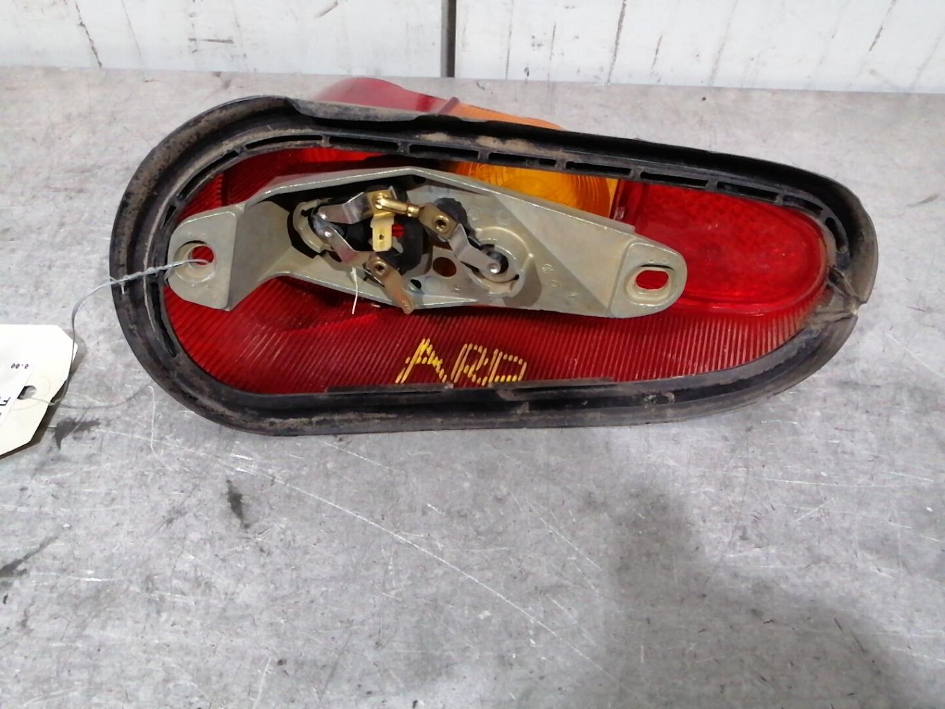 Fanale posteriore principale destro (luci) RENAULT R4 Gasolina - 1