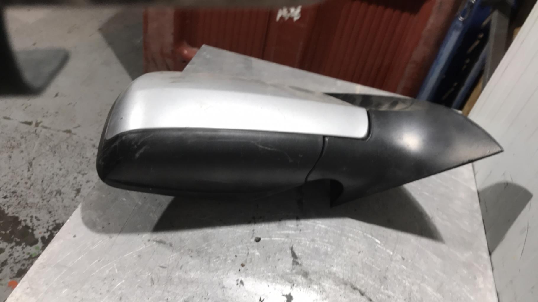 Retrovisor derecho OPEL ASTRA G Diésel - 1