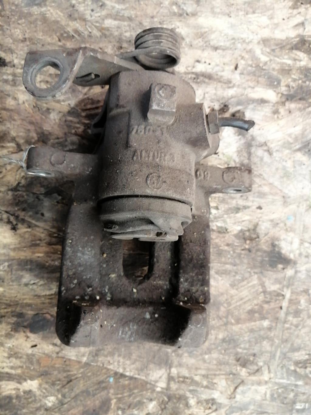 Pinza freni posteriore sinistra CITROEN C4 1 PHASE 2 Diésel - 1