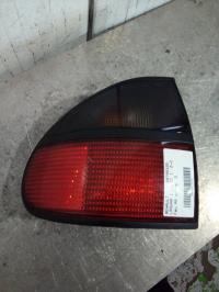 Fanale posteriore principale sinistro (luci)