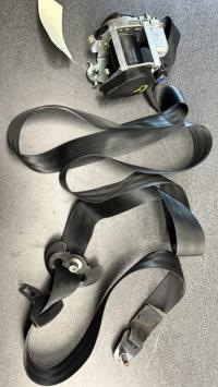 Ceinture avant gauche