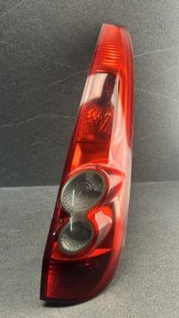 Fanale posteriore principale destro (luci)