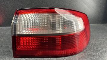 Fanale posteriore principale destro (luci)
