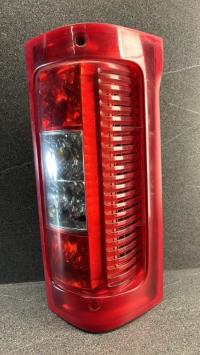 Fanale posteriore principale sinistro (luci)