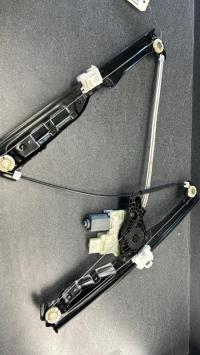 Leve vitre electrique avant droit