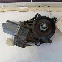 Moteur leve vitre avant droit