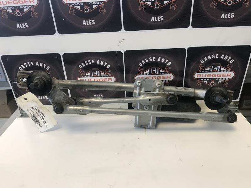 Moteur essuie glace avant