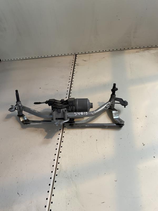 Moteur essuie glace avant