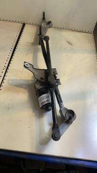Moteur essuie glace avant
