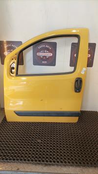 Porte avant gauche