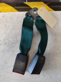 Attache ceinture arriere centrale