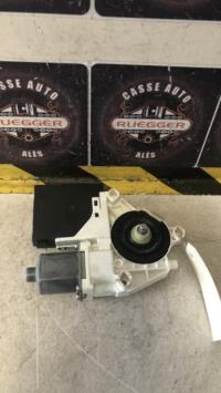 Moteur leve vitre avant droit