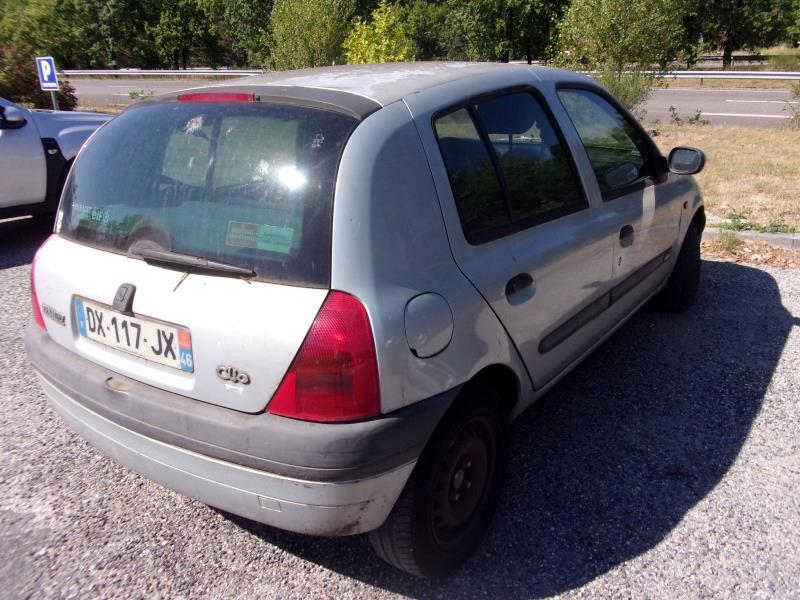 Moteur essuie glace avant