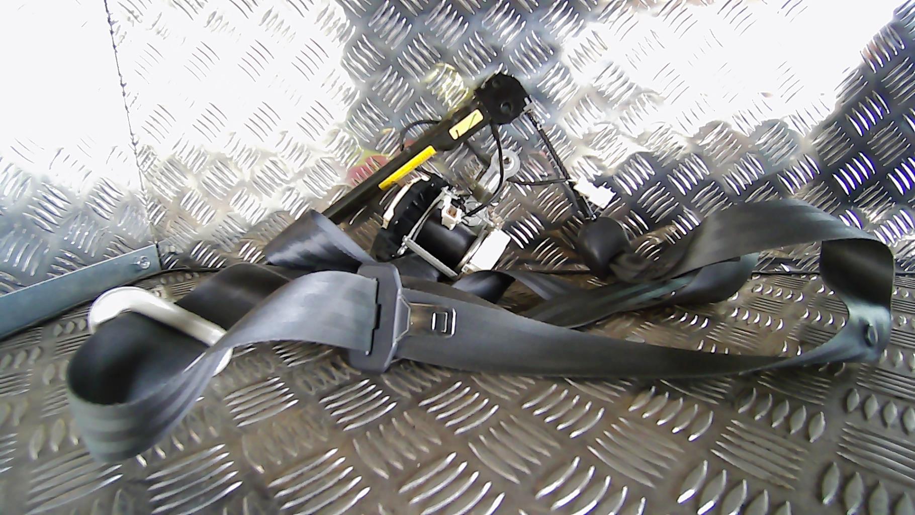 Ceinture avant droit
