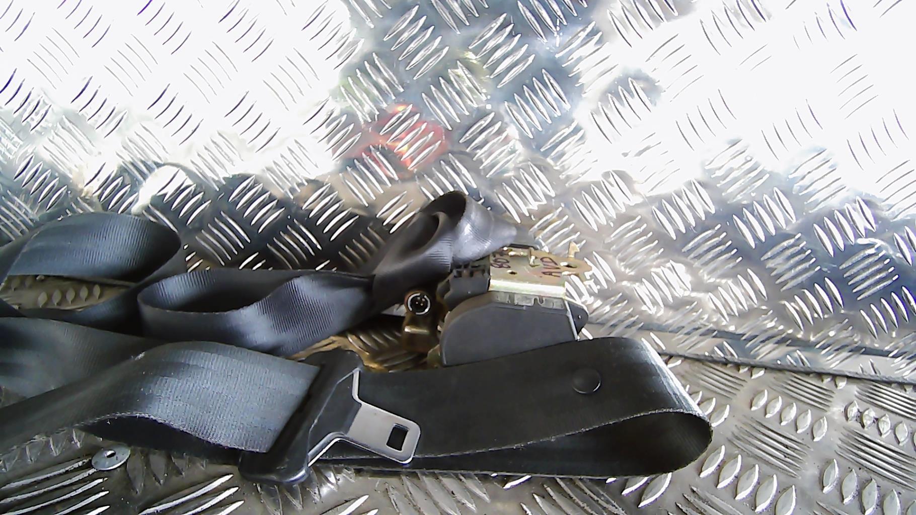 Ceinture avant droit