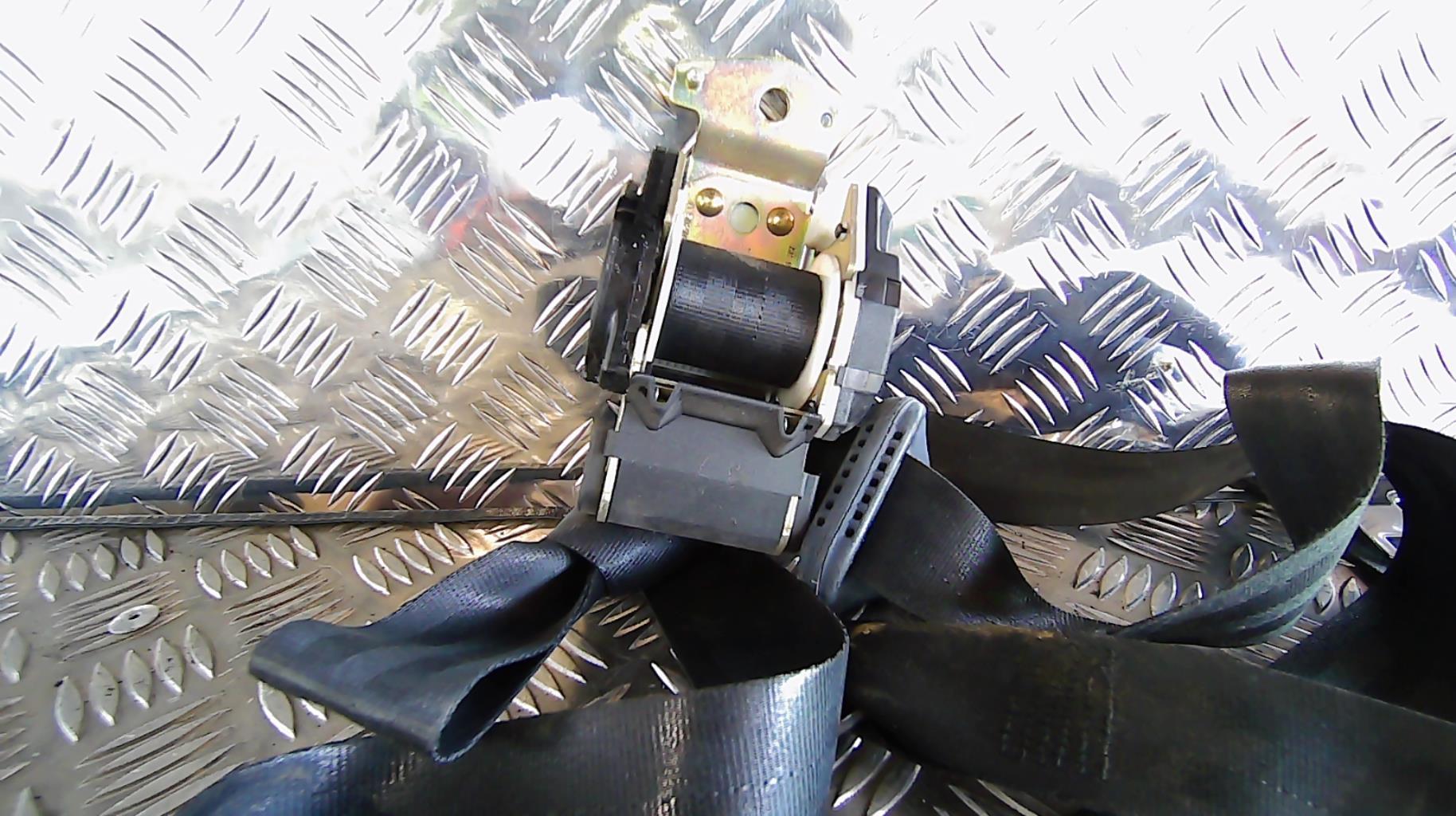 Ceinture avant droit