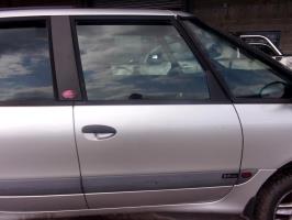 Porte avant droit
