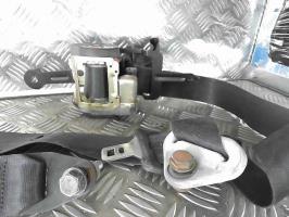 Ceinture avant gauche