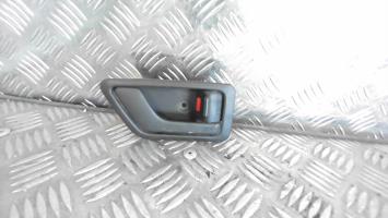 Poignee interieur avant droit